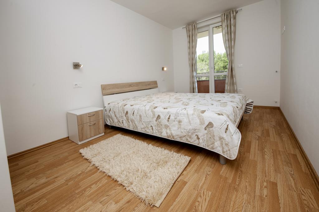 Apartments Centener 罗维尼 客房 照片