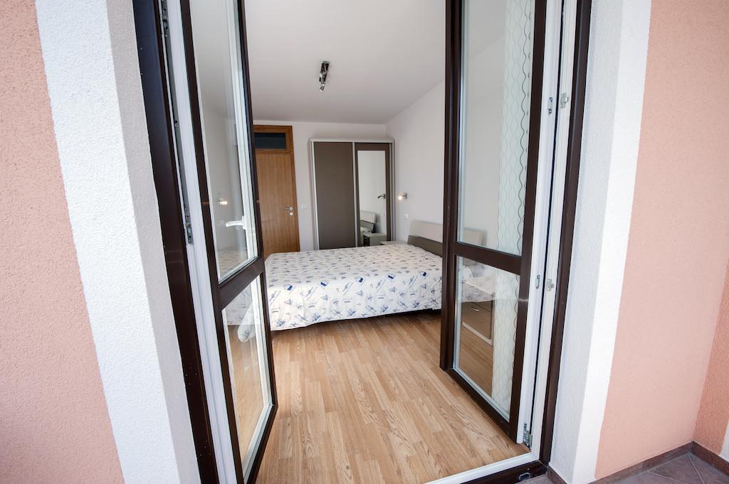 Apartments Centener 罗维尼 外观 照片