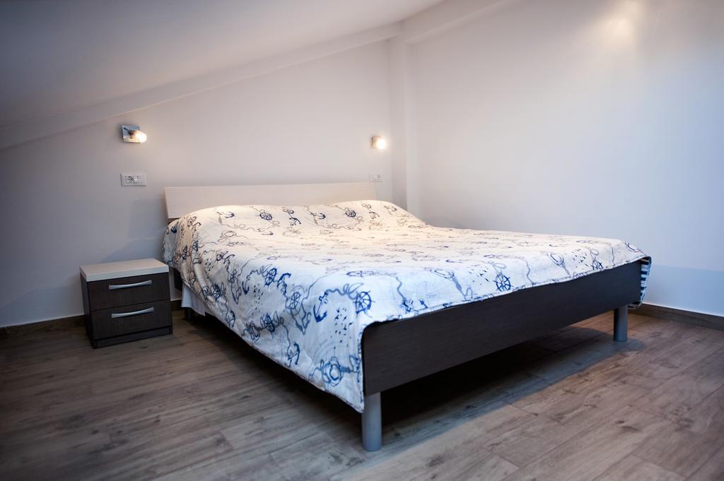 Apartments Centener 罗维尼 外观 照片