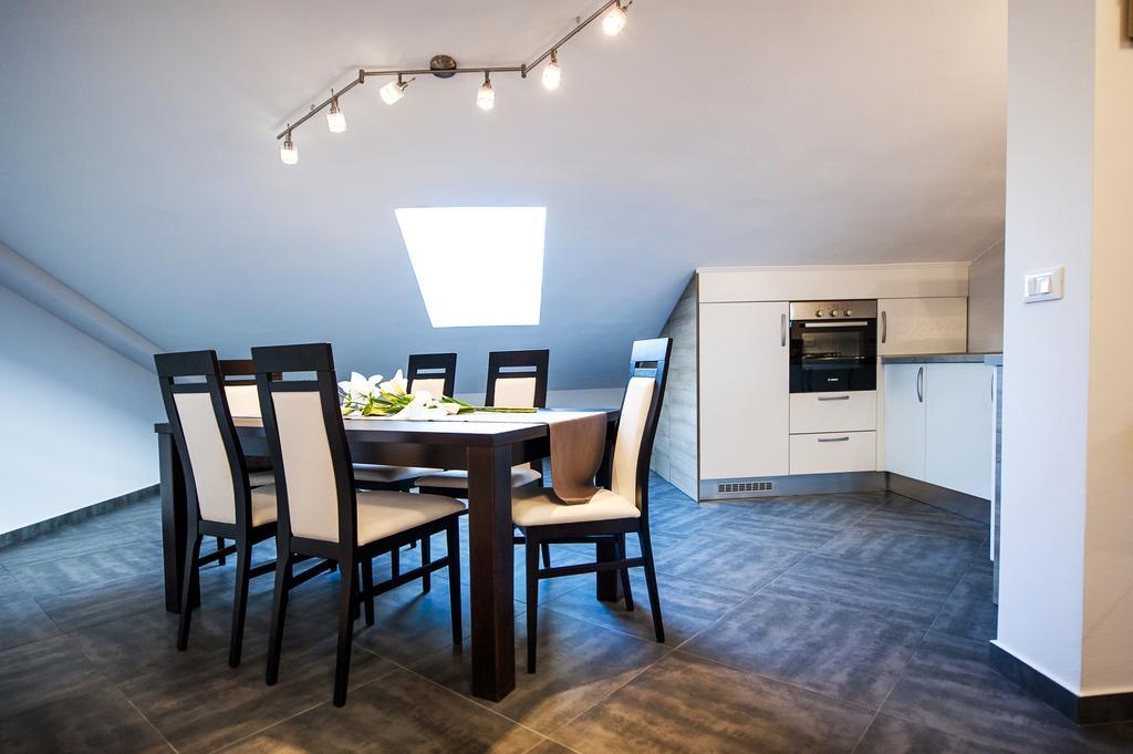 Apartments Centener 罗维尼 外观 照片