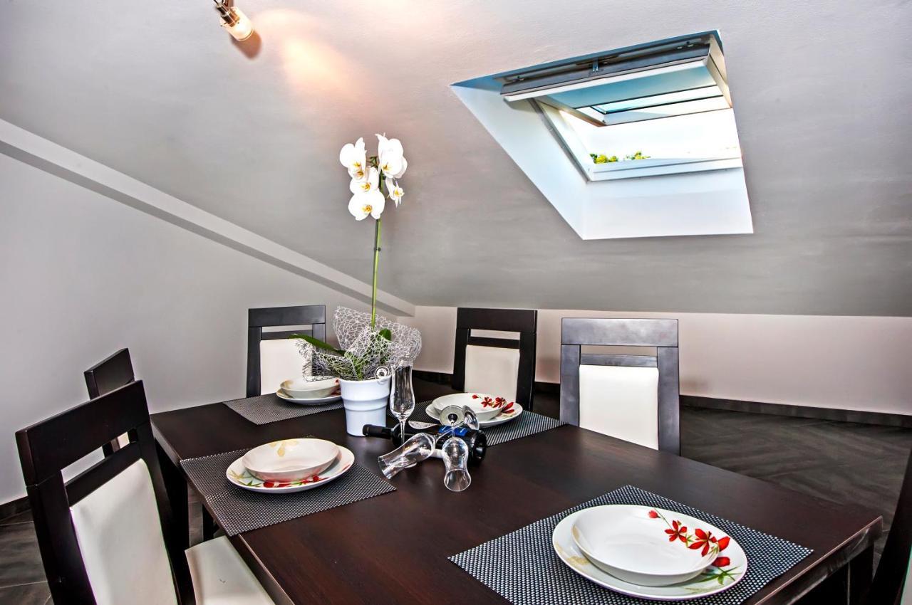 Apartments Centener 罗维尼 外观 照片
